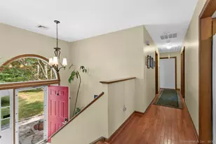 6 Stonegate Ln, Shelton, CT 06484 - Photo 4