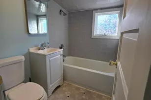 19 B Weatley St, Killingly, CT 06239 - Photo 8