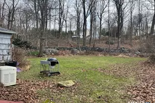 29 Albion Rd, New Fairfield, CT 06812 - Photo 2