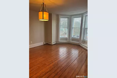 214 Broadway #APT 3, Norwich, CT 06360 - Photo 4