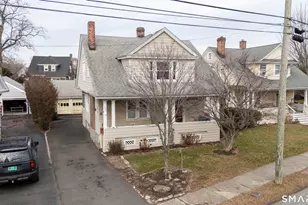 132 Gilman St, Bridgeport, CT 06605 - Photo 2