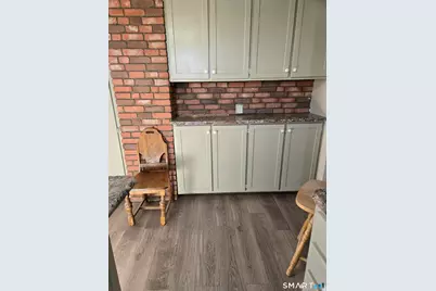 40 Maple Avenue Ext, Montville, CT 06382 - Photo 4