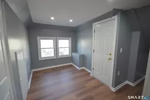 70 Westfield Ave, Bridgeport, CT 06606 - Photo 14
