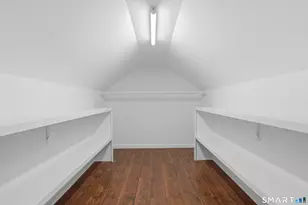 26 Crescent Dr, Danbury, CT 06810 - Photo 12