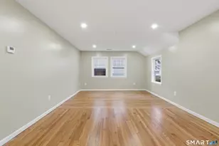 26 Crescent Dr, Danbury, CT 06810 - Photo 6