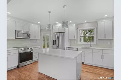 36 Craig Lane, Trumbull, CT 06611 - Photo 6