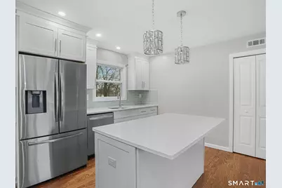 36 Craig Lane, Trumbull, CT 06611 - Photo 8