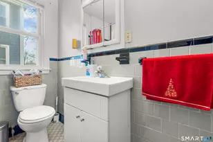 124 Windsor Ave, Meriden, CT 06451 - Photo 14