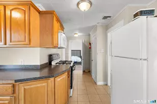 124 Windsor Ave, Meriden, CT 06451 - Photo 34