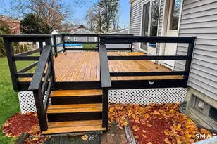 200 Lobdell Dr, Stratford, CT 06614 - Photo 10