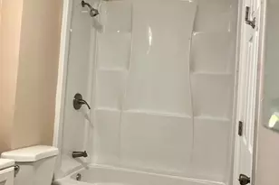 166 Laurel Ave, Bridgeport, CT 06605 - Photo 10