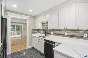 193 The Meadows, Enfield, CT 06082 - Photo 6