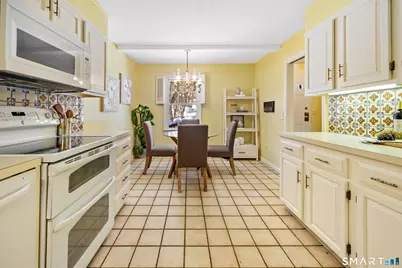 580 Mountain Road #APT C, West Hartford, CT 06117 - Photo 10