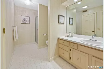 580 Mountain Road #APT C, West Hartford, CT 06117 - Photo 18