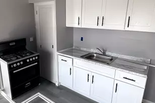 28 Hill St, Waterbury, CT 06704 - Photo 4