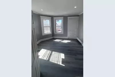 28 Hill Street, Waterbury, CT 06704 - Photo 10