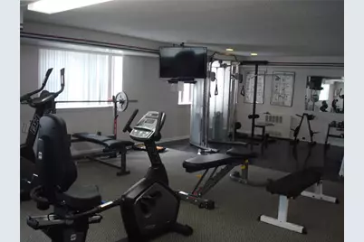 887 Farmington Avenue #APT 2K, West Hartford, CT 06119 - Photo 24