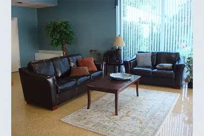887 Farmington Avenue #APT 2K, West Hartford, CT 06119 - Photo 16