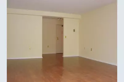 887 Farmington Avenue #APT 2K, West Hartford, CT 06119 - Photo 8