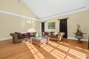 215 Old Mountain Rd, Farmington, CT 06032 - Photo 8