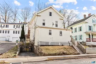 80 Willow St, Meriden, CT 06450 - Photo 2