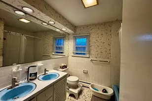 6 Redcoat Ln, Trumbull, CT 06611 - Photo 20