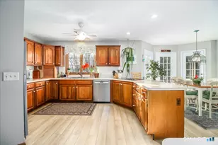 185 Quaker Farms Rd, Oxford, CT 06478 - Photo 8