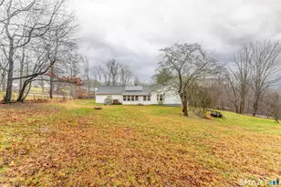 113 Skyline Dr, Salem, CT 06420 - Photo 4