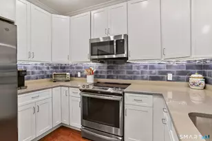 233 Danbury Rd, Ridgefield, CT 06877 - Photo 4