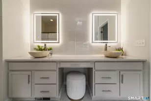 160 Barkledge Dr, Newington, CT 06111 - Photo 18