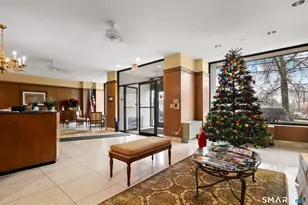 1 Strawberry Hill Ct, Stamford, CT 06902 - Photo 4