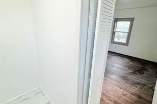 329 Amsterdam Ave, Bridgeport, CT 06606 - Photo 20