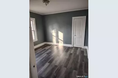 9 Westphal Street #3rd Fl, West Hartford, CT 06110 - Photo 4