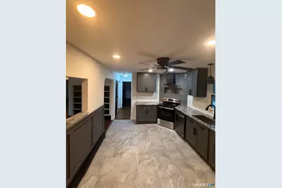 8 Eddy Court, Montville, CT 06370 - Photo 2