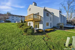 3 Hunters Run, Cromwell, CT 06416 - Photo 2