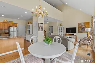 8 Old Barn Rd, East Windsor, CT 06088 - Photo 16