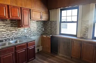 304 Edgewood St, Hartford, CT 06112 - Photo 14