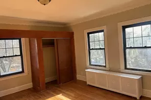 304 Edgewood St, Hartford, CT 06112 - Photo 8