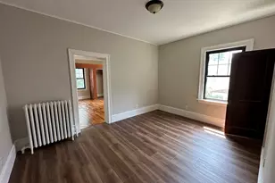 304 Edgewood St, Hartford, CT 06112 - Photo 28