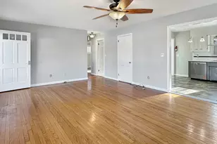 61 Smith St, East Lyme, CT 06357 - Photo 16