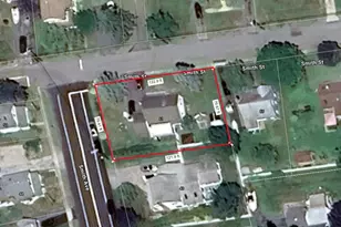 61 Smith St, East Lyme, CT 06357 - Photo 12