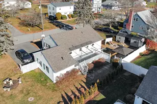 61 Smith St, East Lyme, CT 06357 - Photo 4