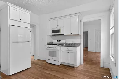 373 Wood Avenue #1, Bridgeport, CT 06605 - Photo 10