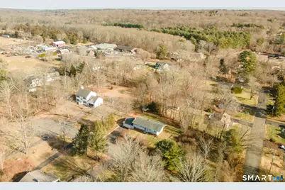 6 Maple Circle, Monroe, CT 06468 - Photo 2