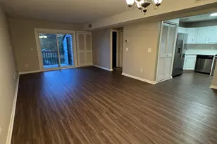 512 Twin Circle Dr, South Windsor, CT 06074 - Photo 2