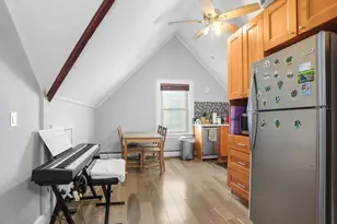 28 Dolsen Pl, Stamford, CT 06901 - Photo 22