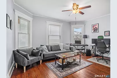 28 Dolsen Place, Stamford, CT 06901 - Photo 4