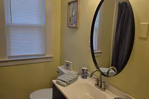 242 Elm St, Enfield, CT 06082 - Photo 8