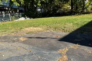 166 Pembroke St, Hartford, CT 06112 - Photo 6