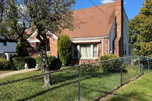 166 Pembroke St, Hartford, CT 06112 - Photo 2